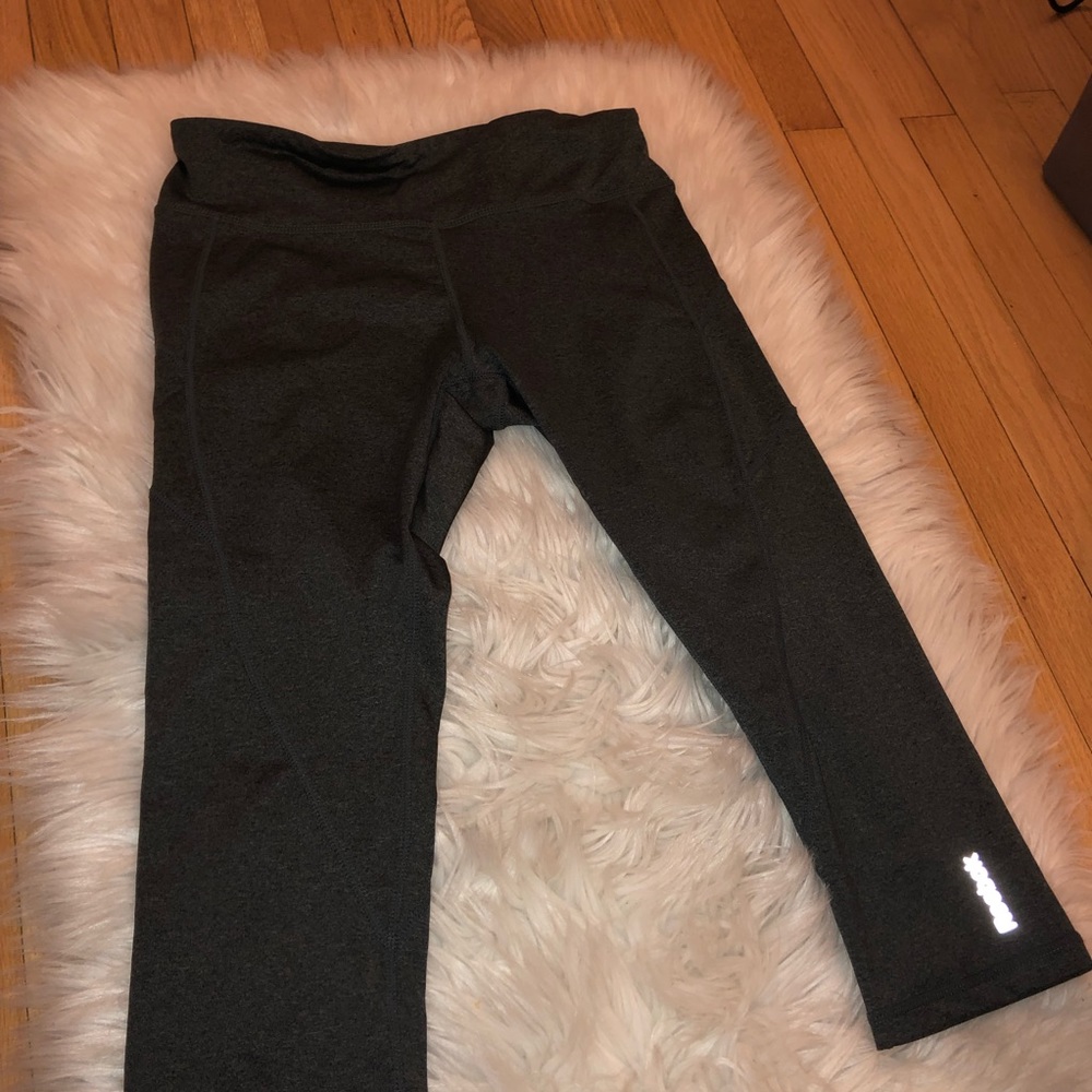 Capri Reebok Leggings